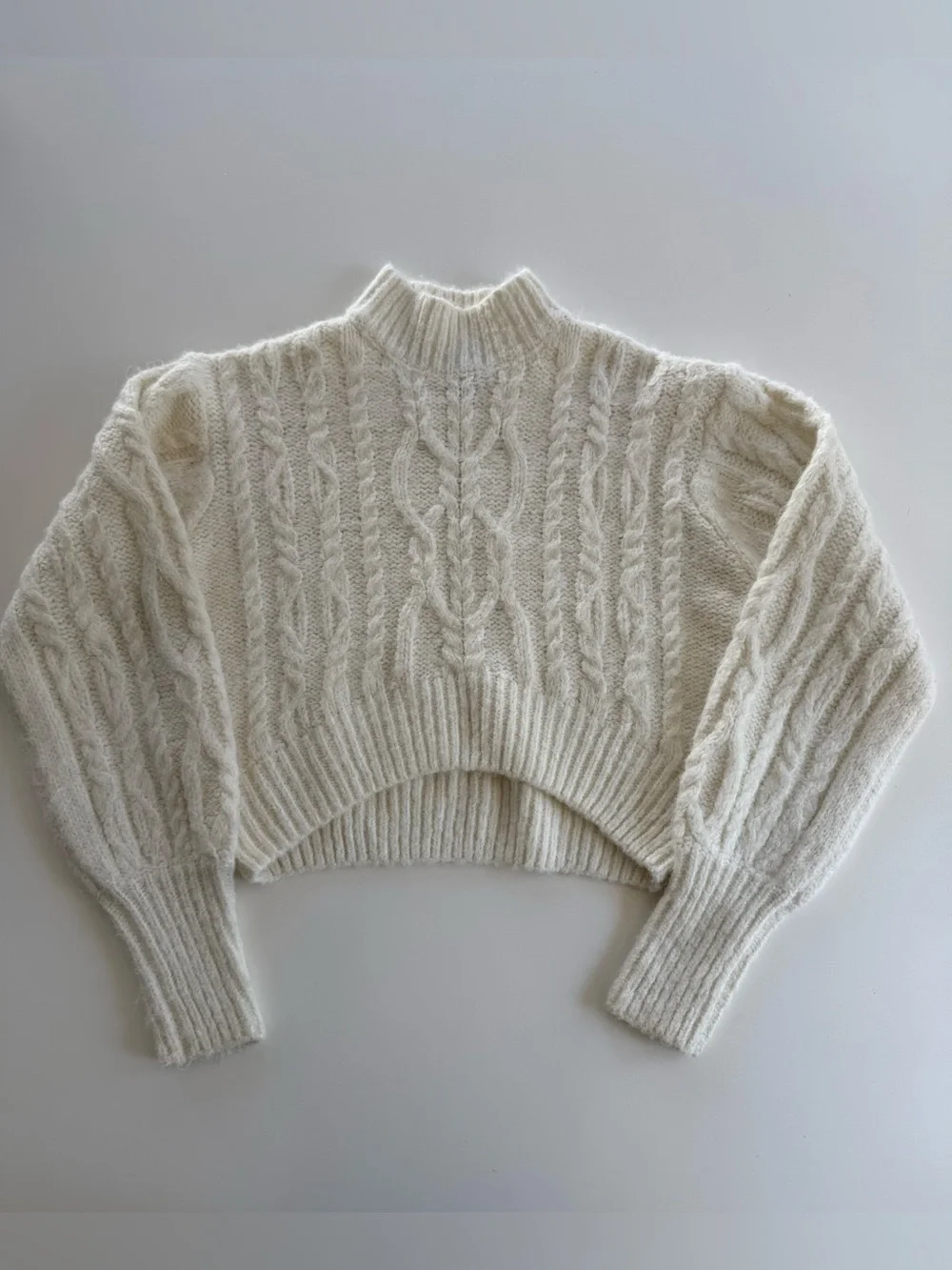 Forever 21 Cropped Sweater Women’s M Off White Cable Knit Mock Neck Oversized